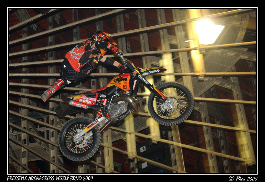Freestyle_ArenaCross_Brno_09_001.jpg