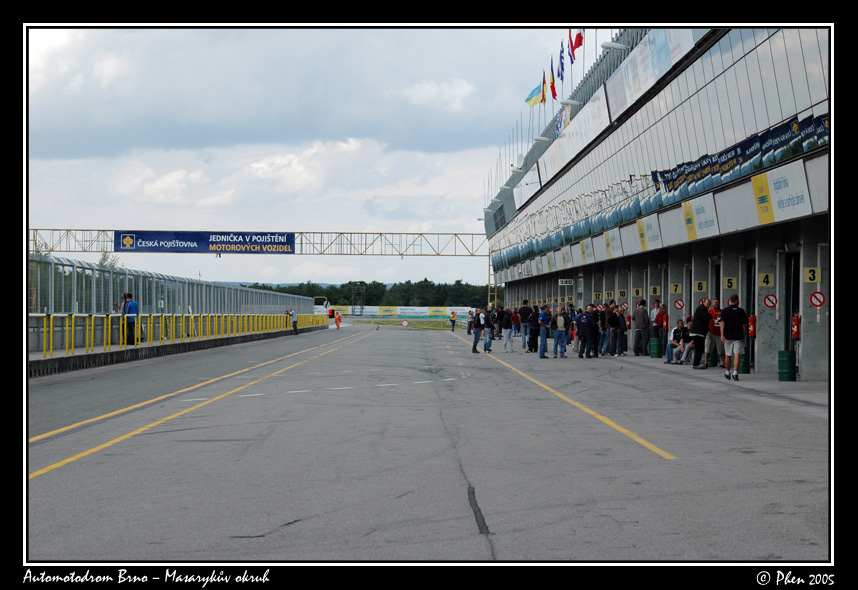 Pit Lane
