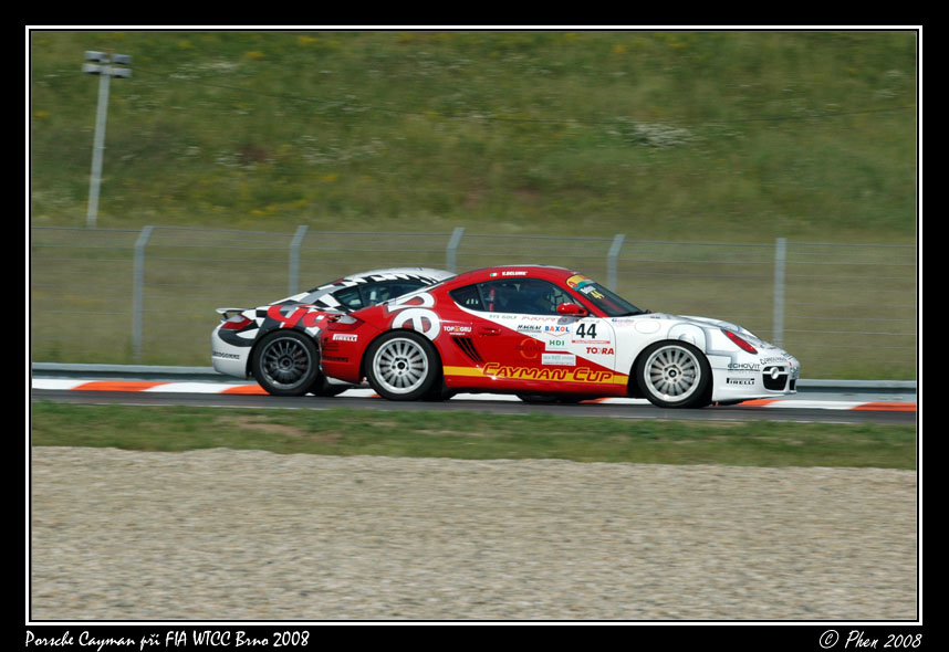Cayman_Brno_08_010.jpg